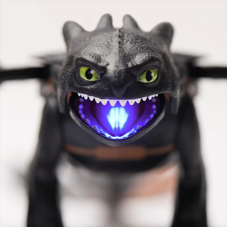 Image of How to Train Your Dragon Toothless Ultimate Plasma Blast Light-Up Action Figure