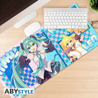 Vocaloid Hatsune Miku and Friends XXL Mousepad