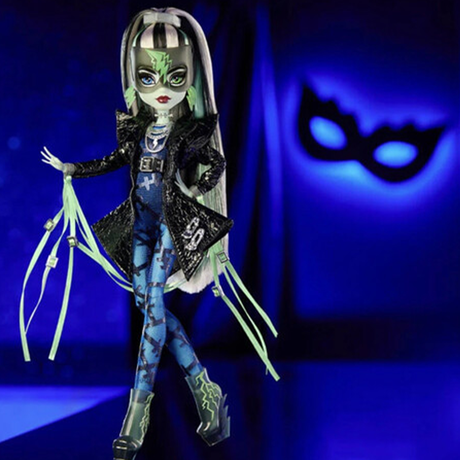 Frankie Stein Mattel Monster High Haunt Couture Midnight Runway 10.5 Inch Fashion Doll in black and blue outfit