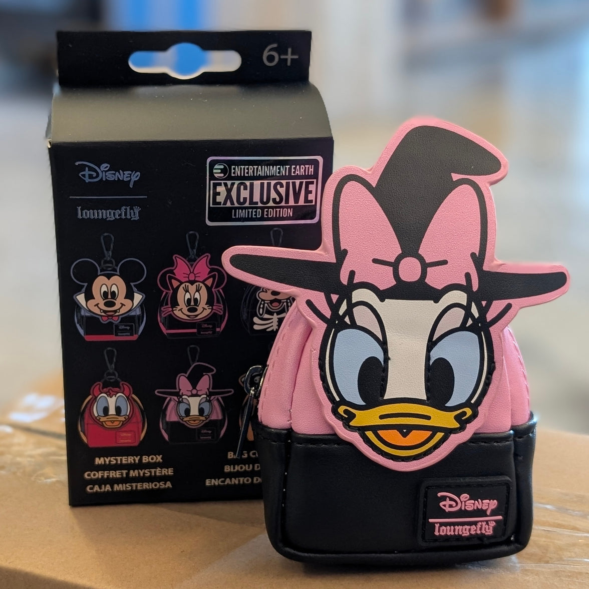 Loungefly Disney Witch Daisy Duck mini backpack bag charm with pink hat and black outfit, Halloween exclusive collectible
