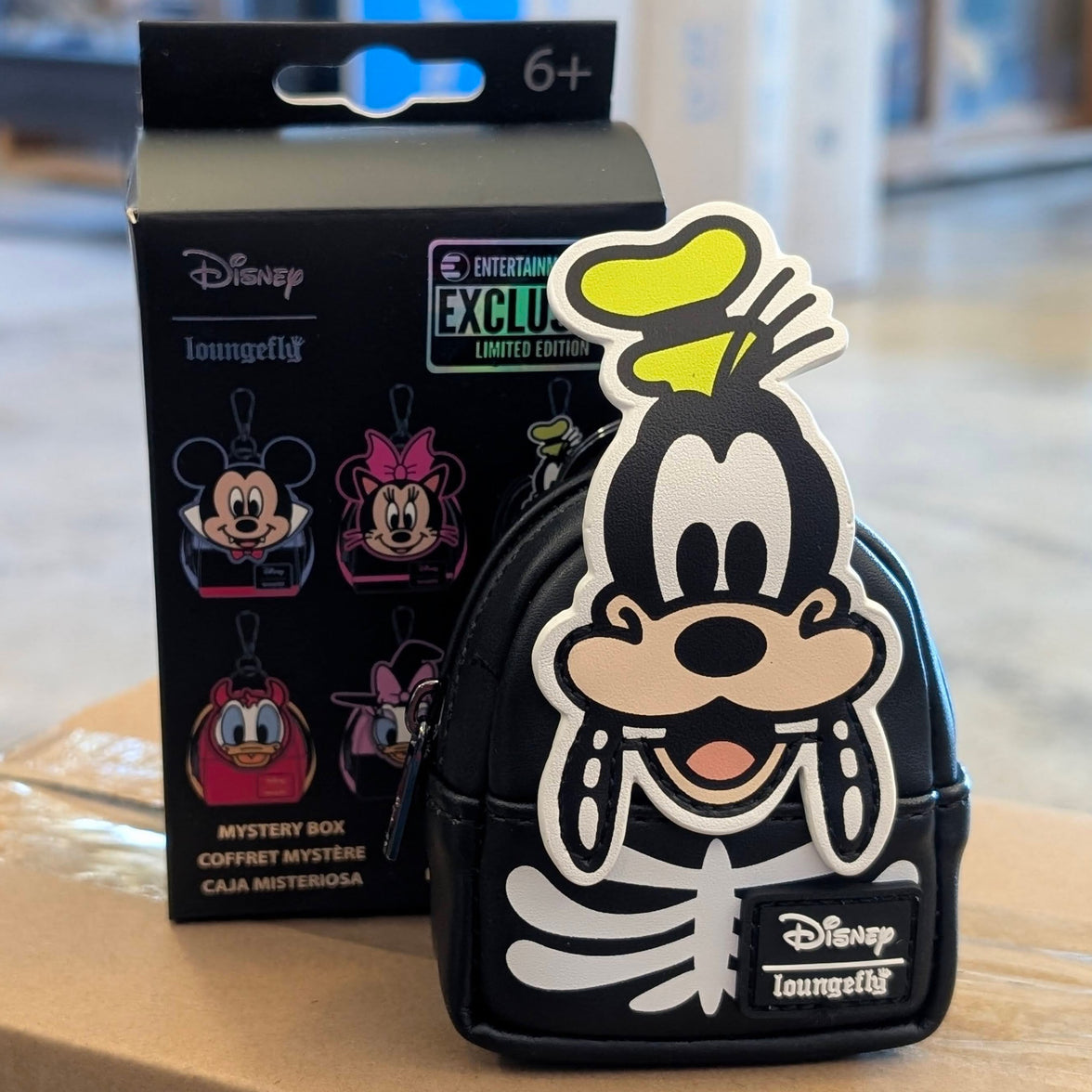 Disney Loungefly mini backpack bag charm featuring Skeleton Goofy with working zipper and black skeleton design
