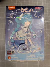 Hatsune Miku DaaLaMode Series Sonata Prologue Blokees Model Kit Diamond Minuet box