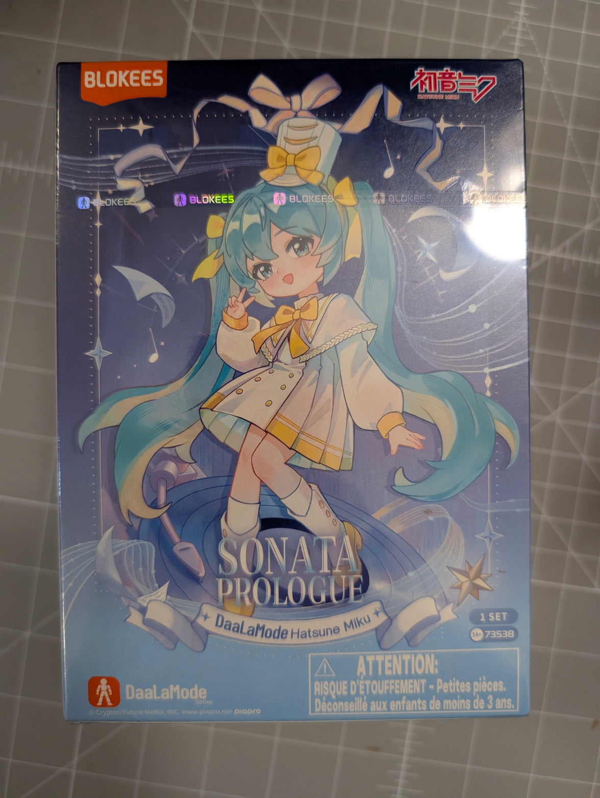 Hatsune Miku DaaLaMode Series Sonata Prologue Blokees Model Kit Diamond Minuet