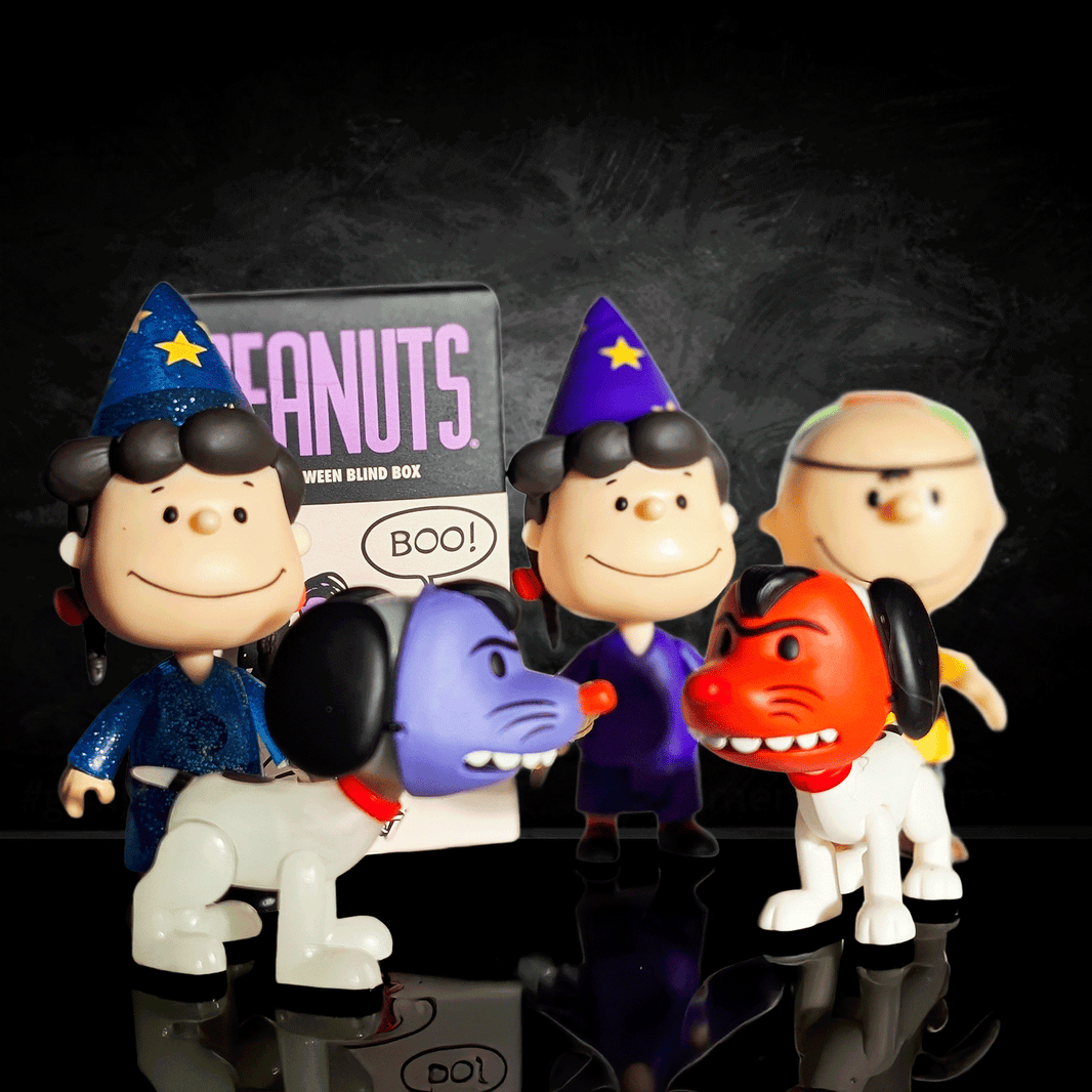 Peanuts Halloween ReAction Figures by Go Figment featuring witch costumes and spooky character designs on display