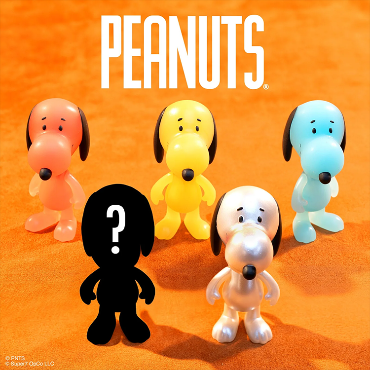 Image of Snoopy Super7 Peanuts Wave 5 Action Figure |Fall Sunset 3.75" LOOSE