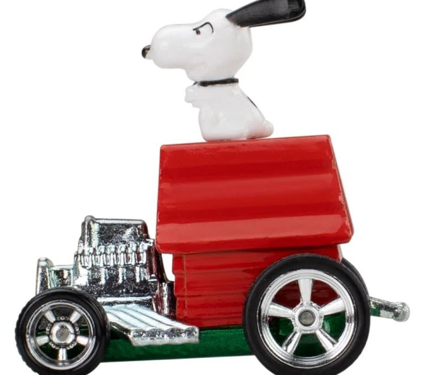 Peanuts Hot Wheels Premium Pop Culture Snoopy 1:64 Scale Die-Cast Model