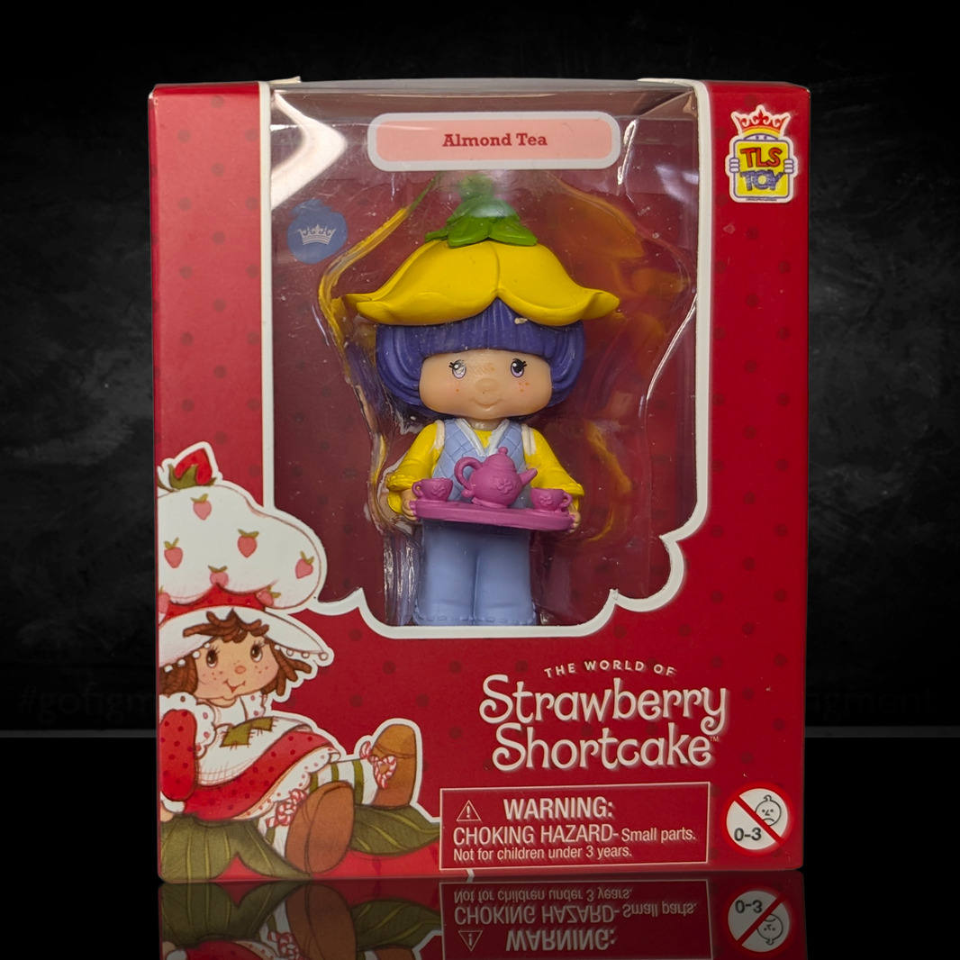 Strawberry Shortcake 2.5" Almond Tea Cheebee Figure