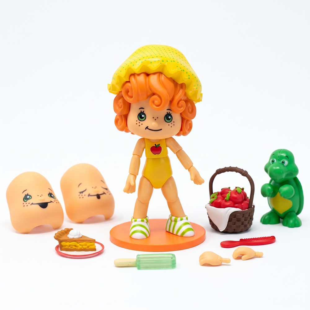 Apple Dumplin DELUXE Strawberry Shortcake Action Figure 1:12 With Accessories by Boss Fight Studio Llc