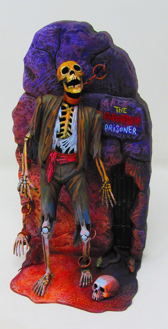 Atlantis Models Forgotten Prisoner of Castel-Mare Glow in the Dark Edition skeleton figure with prison background and shackles