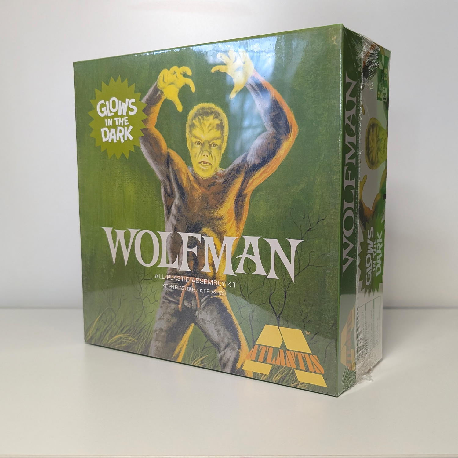 Glow in the Dark Wolfman Model Kit 1/8 Scale Atlantis Models - Made in USA collectible kit box by Atlantis Models