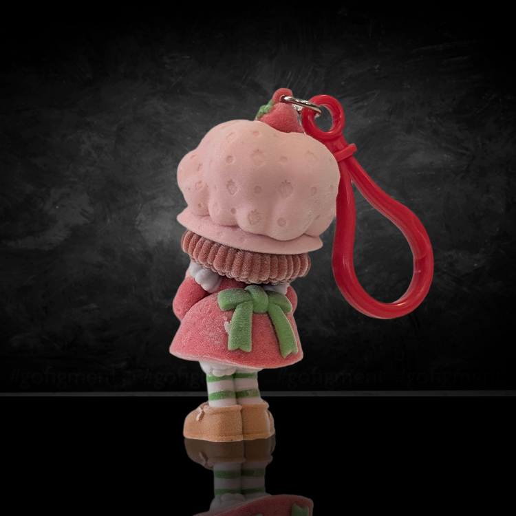 UCC World of Strawberry Shortcake 3 inch flocked mini figure clip with soft texture and red plastic hook attachment