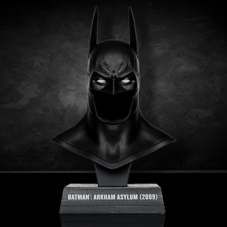 DC Direct Prop Replica Wave 3 Batman Arkham Asylum 1:3 Scale Cowl image 1