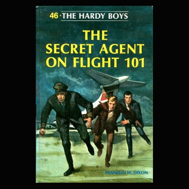 46 The Secret Agent on Flight 101 (1967-YN):  Vintage Hardy Boys Book Blu image 0