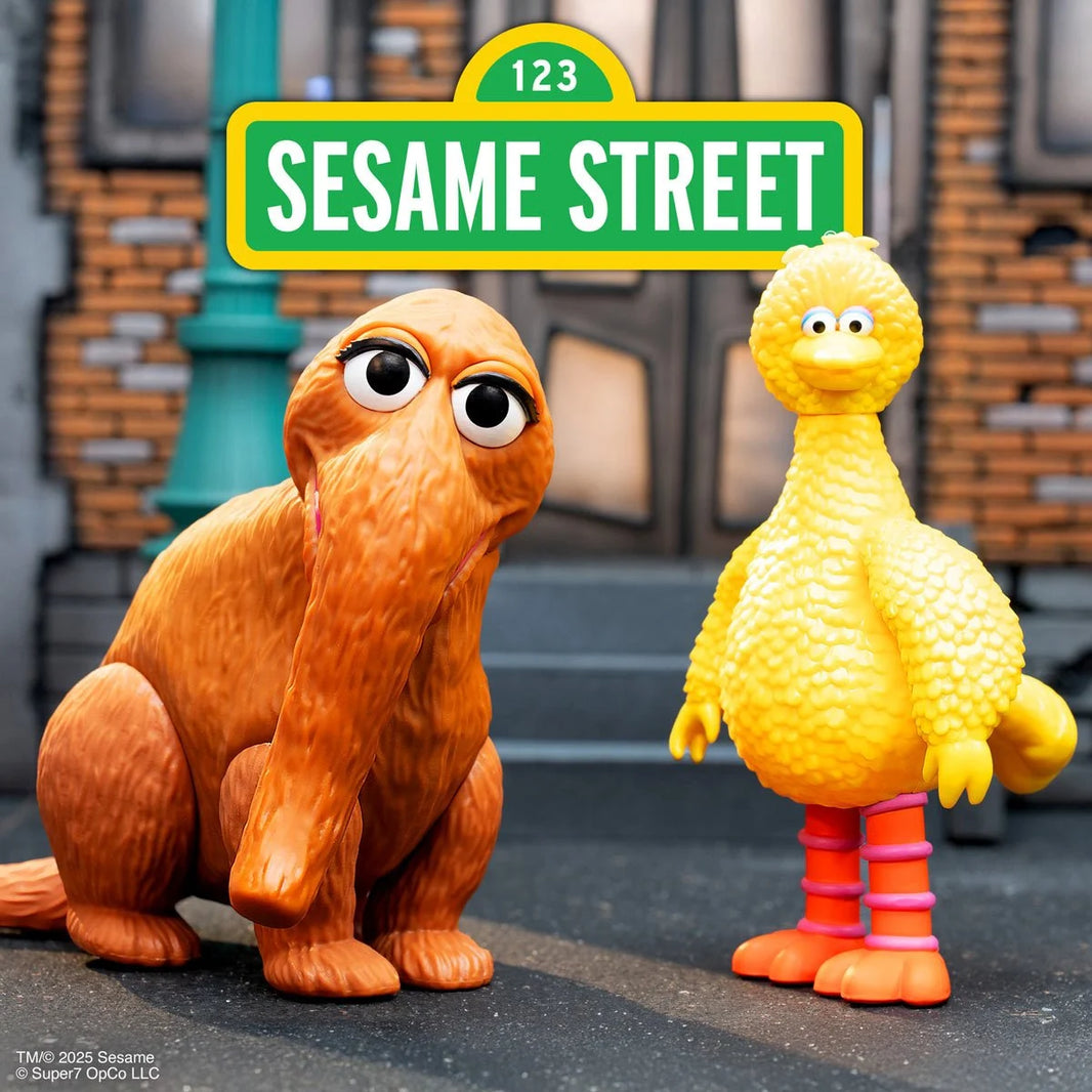 Big Bird and Snuffleupagus Action Figures 1:18 Scale Super7 Reaction image 1