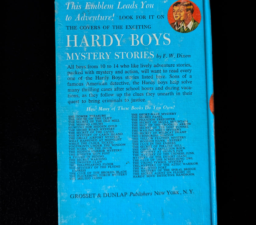 45 The Mystery of the Spiral Bridge (1966-YN):  Vintage Hardy Boys Book Back image 2