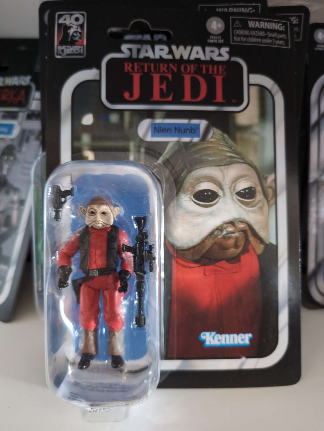 Nine Nung Star Wars Vintage Collection Action Figure in original Kenner packaging by Hasbro