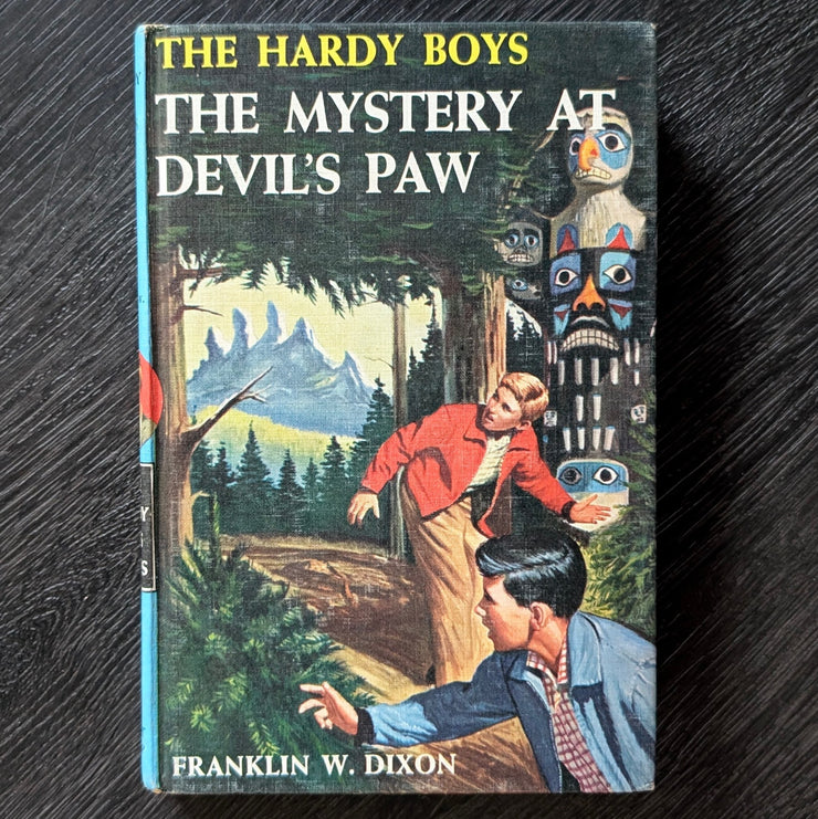 38 The Mystery at Devil's Paw (1959-Brown End Pages):  Hardy Boys Book Blue image 0