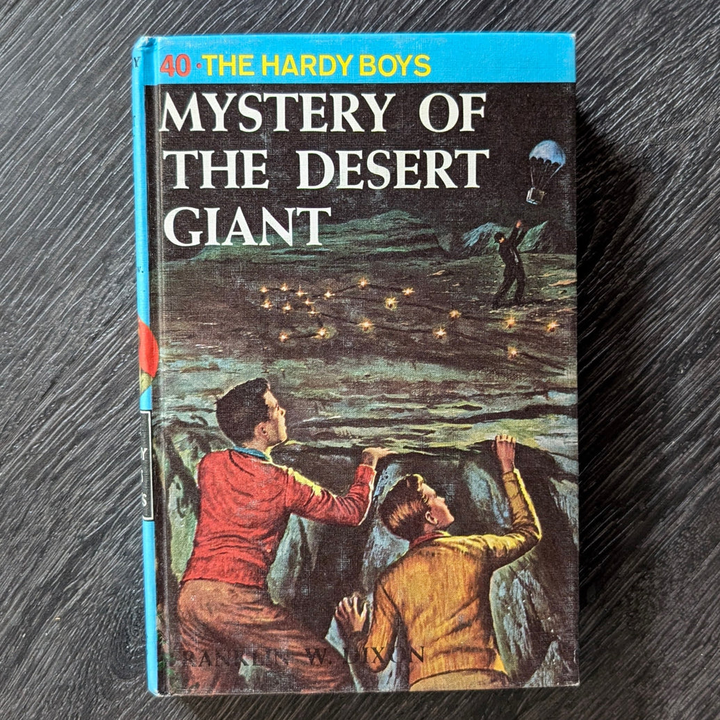 40 The Mystery of the Desert Giant (Blue bar):  Hardy Boys Book Blue-Back image 0