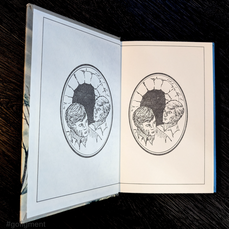 08 The Mystery of Cabin Island (1966-CAMEO):  Hardy Boys Book Blue Back image 2