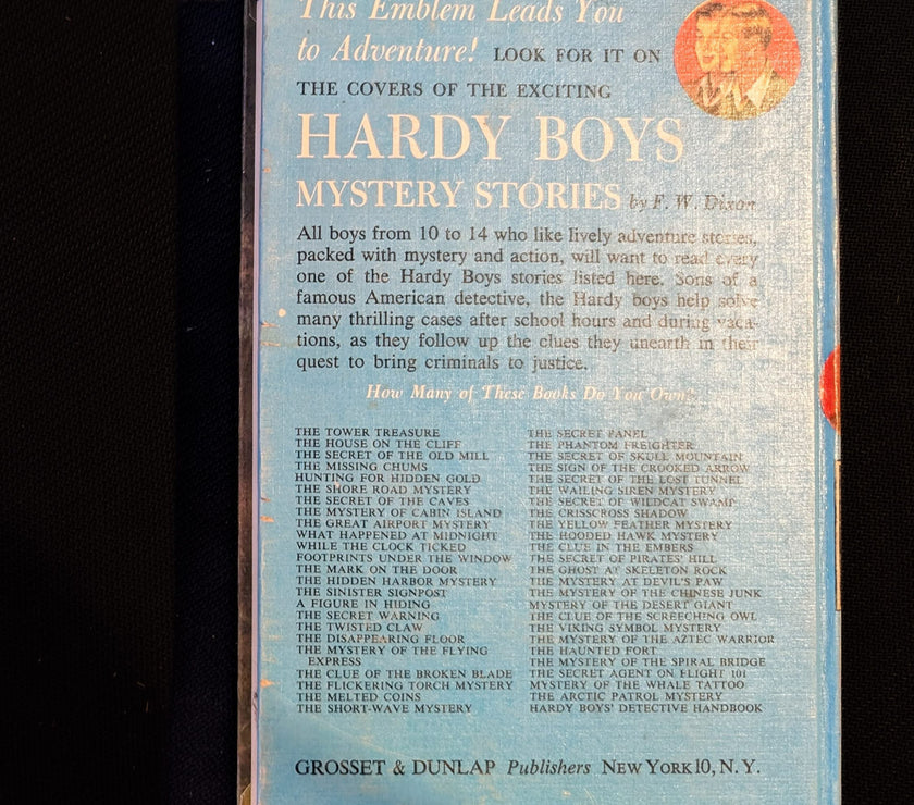31 Secret of Wildcat Swamp (1952-Brown):  Vintage Hardy Boys Book Blue-Back image 1