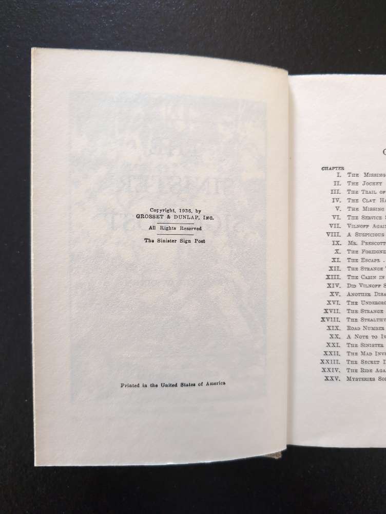 15 The Sinister Signpost (1936):  Vintage Hardy Boys Book Brown image 3