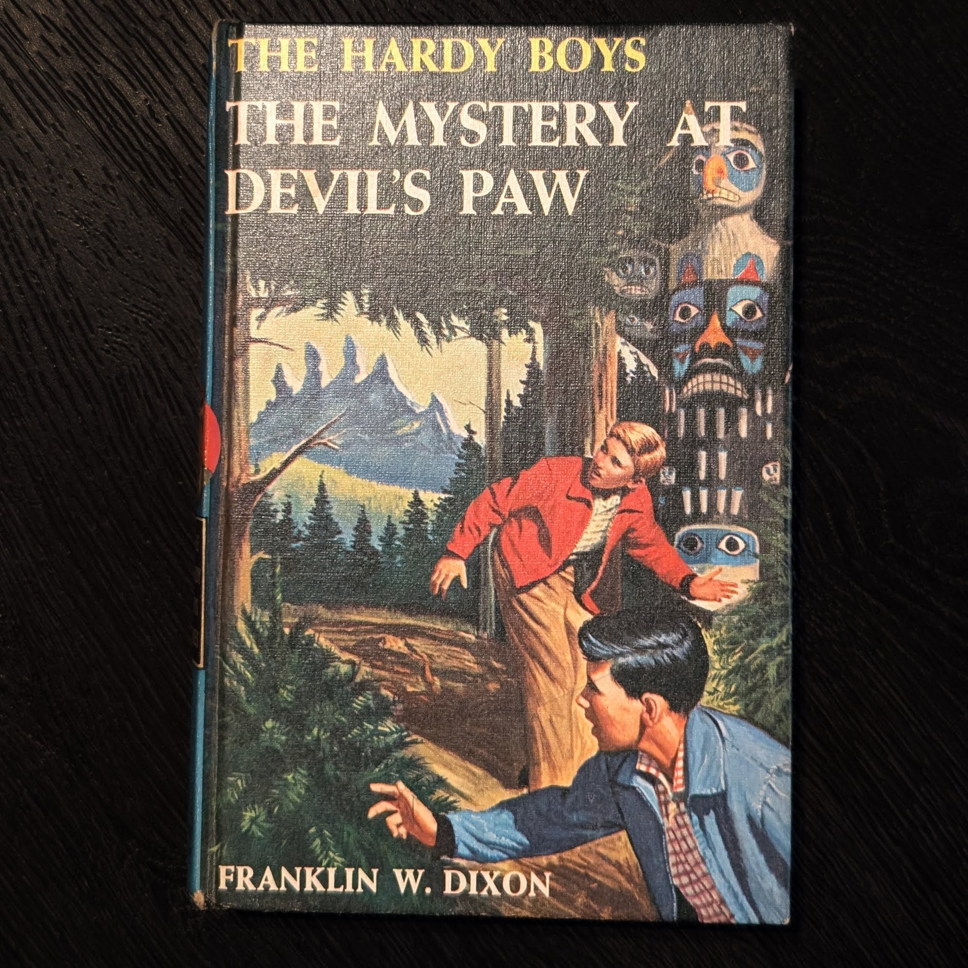 38 The Mystery at Devil's Paw 1959-White End Page:  Hardy Boys Book Blue-Back image 0