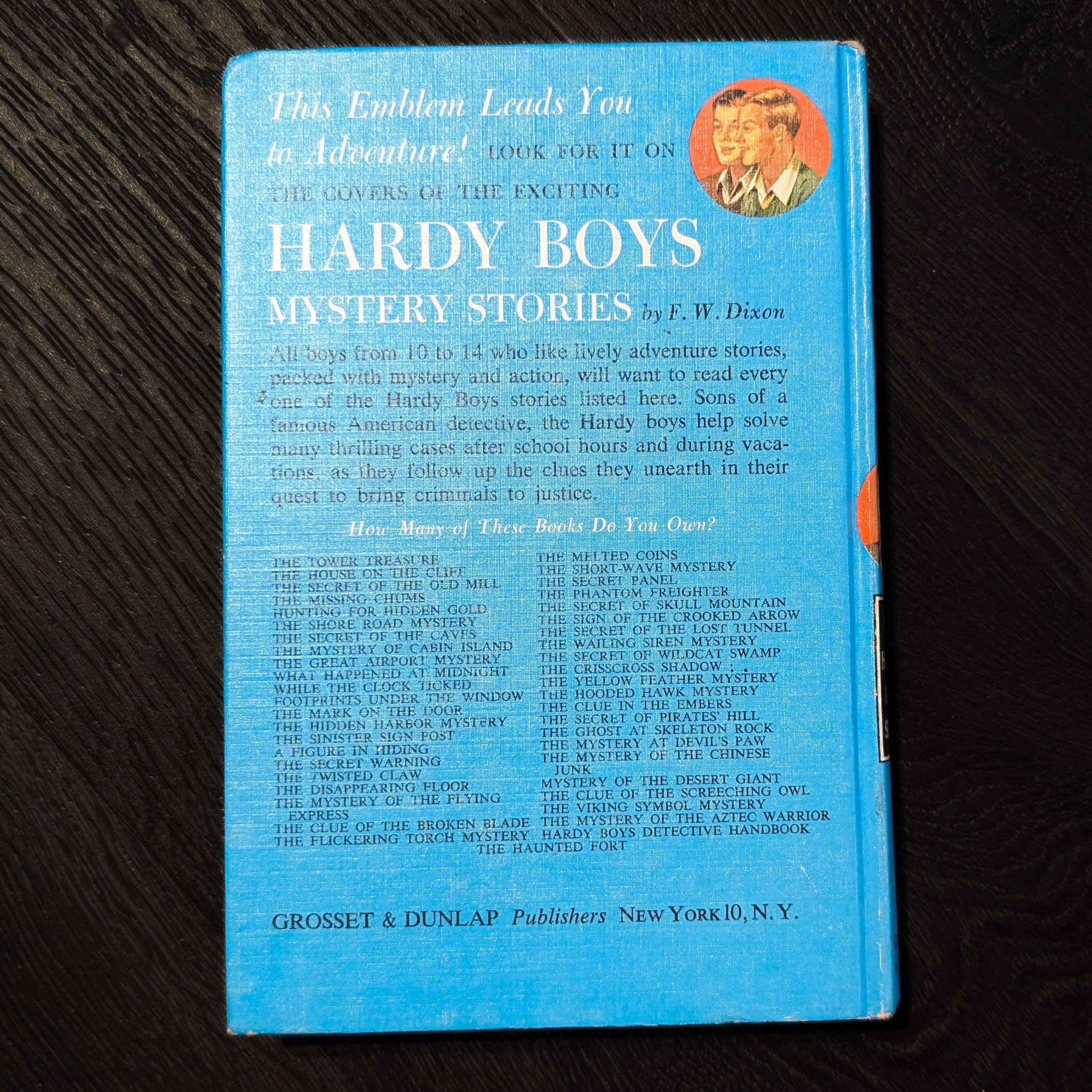 30 The Wailing Siren Mystery (1951):  Vintage Hardy Boys Book Blue-Back image 2