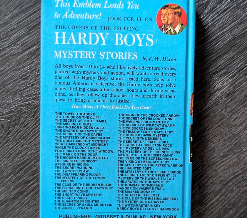 35 The Clue in the Embers (1972):  Hardy Boys Book Blue-Back image 2