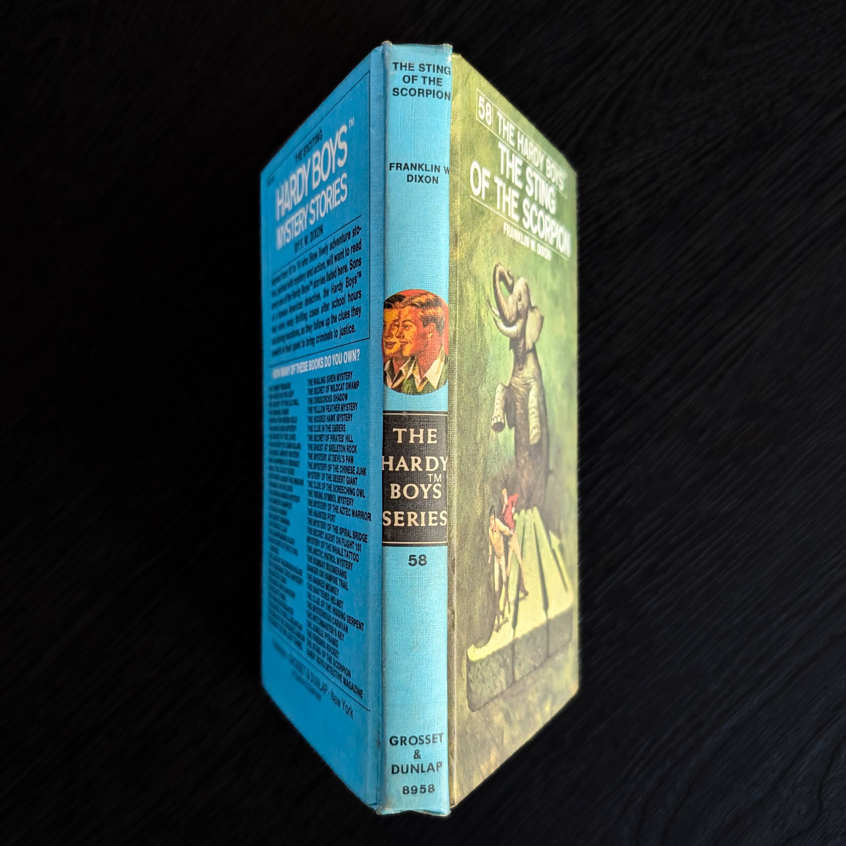 58 The Sting of the Scorpion (1979):  Hardy Boys Book Vintage image 3
