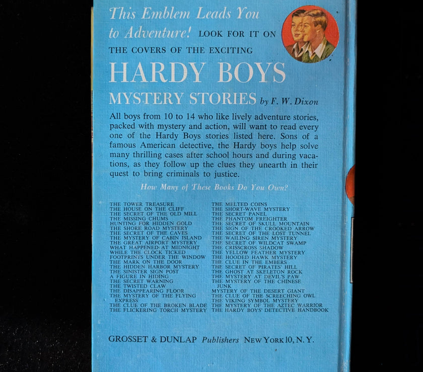 20 The Mystery of the Flying Express (1941):  Hardy Boys Book Blue-Back image 2