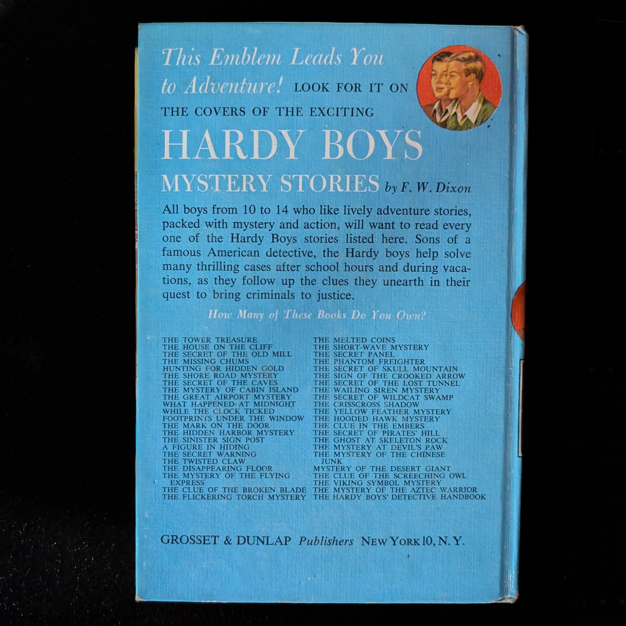 20 The Mystery of the Flying Express (1941):  Hardy Boys Book Blue-Back image 2