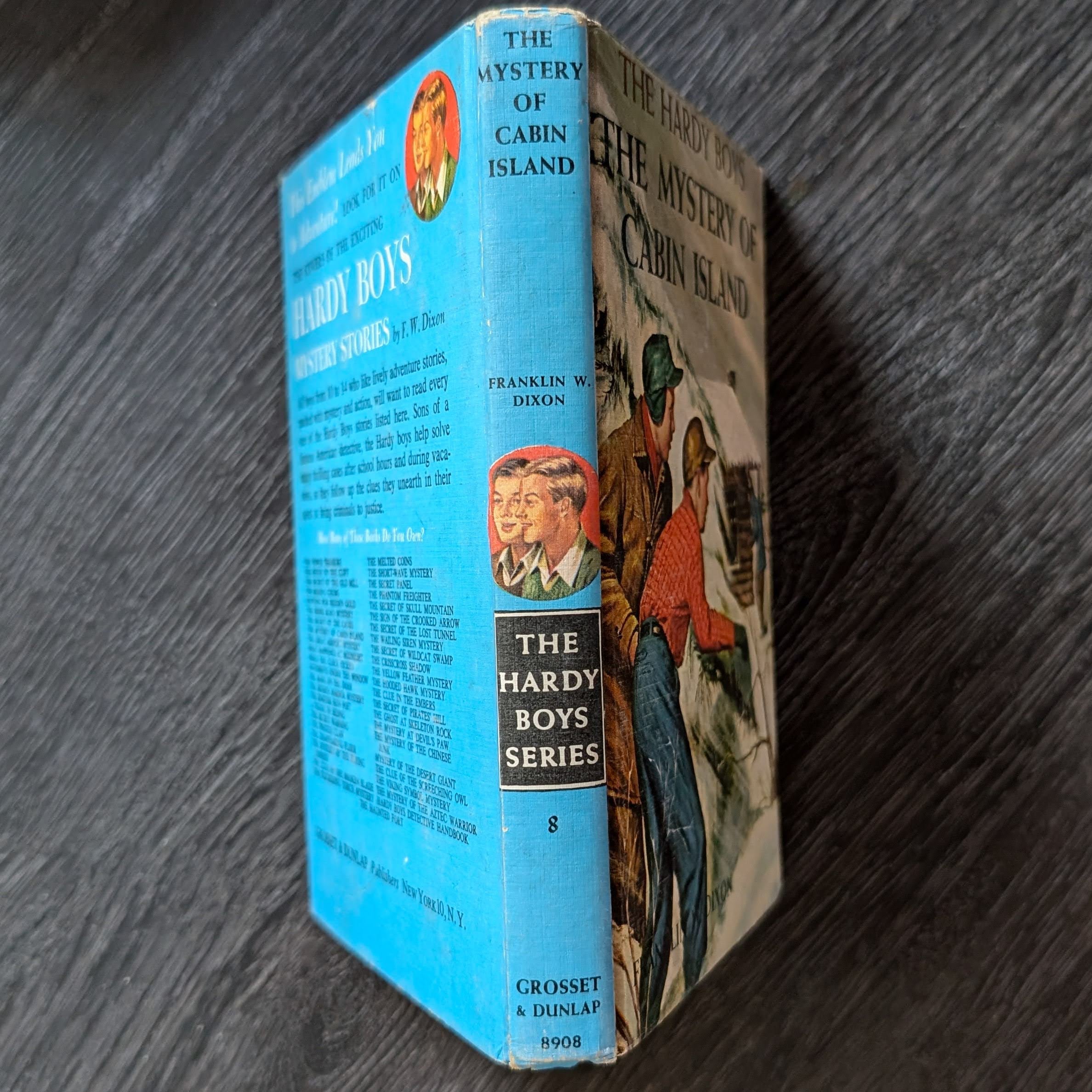 08 The Mystery of Cabin Island (1942):  Vintage Hardy Boys Book Blue-Back image 1