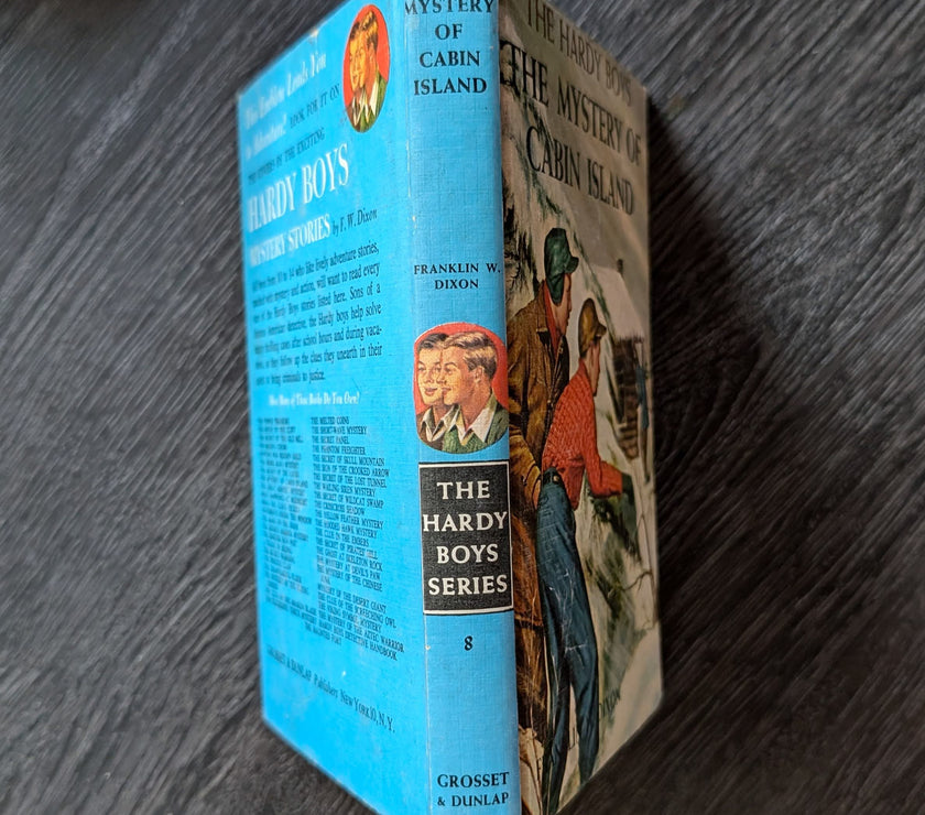 08 The Mystery of Cabin Island (1942):  Vintage Hardy Boys Book Blue-Back image 1