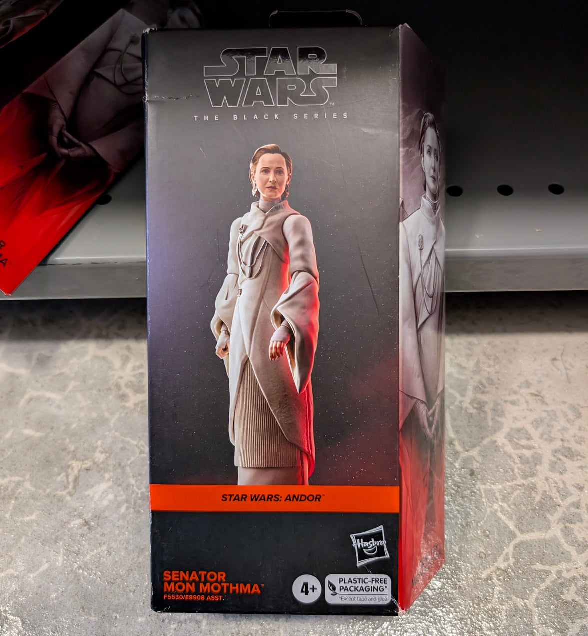 Senator Mon Mothma Action Figure Star Wars Scratch and Dent| 1:12