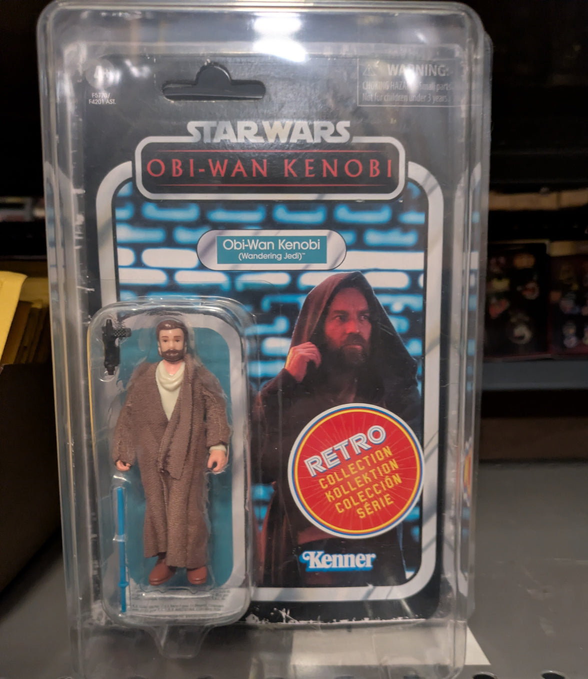 Wandering Jedi Star Wars Retro Collection Action Figure in case Obi-Wan