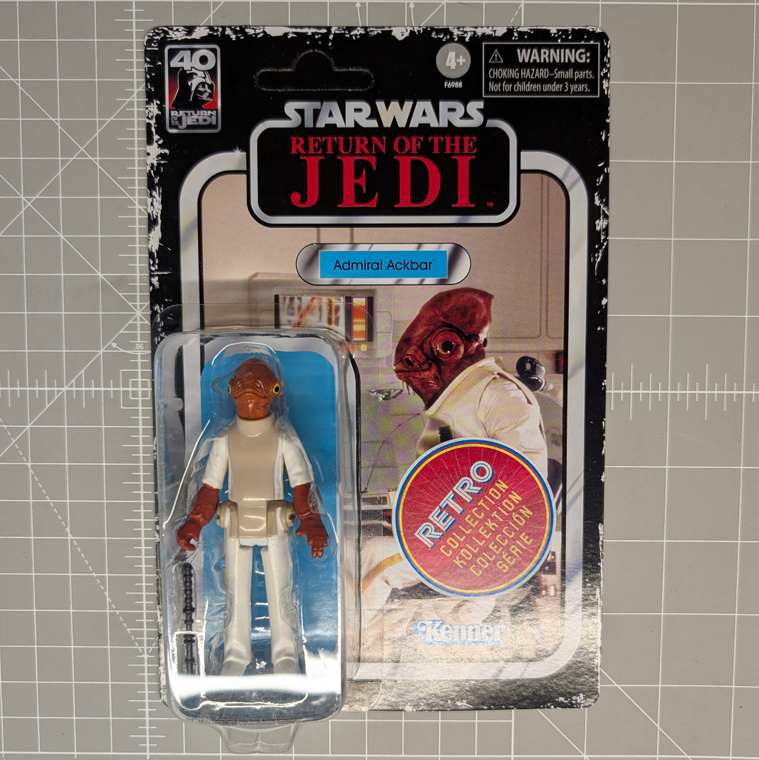 Admiral Ackbar Star Wars Retro Collection ROTJ Action Figure Exclusive Hasbro Kenner carded figure