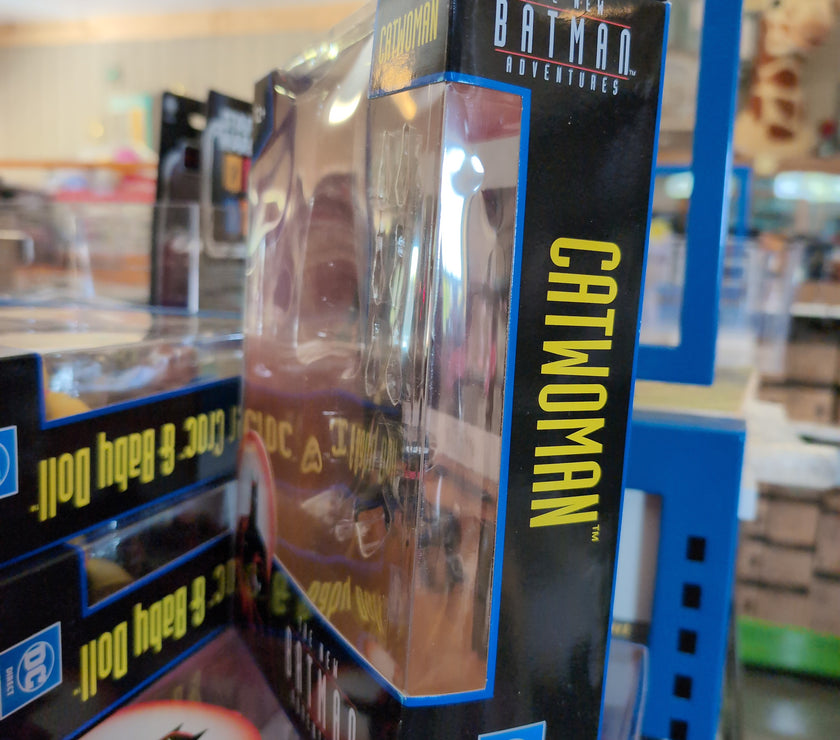 Catwoman The New Adventures of Batman 6in Scale Action Figure