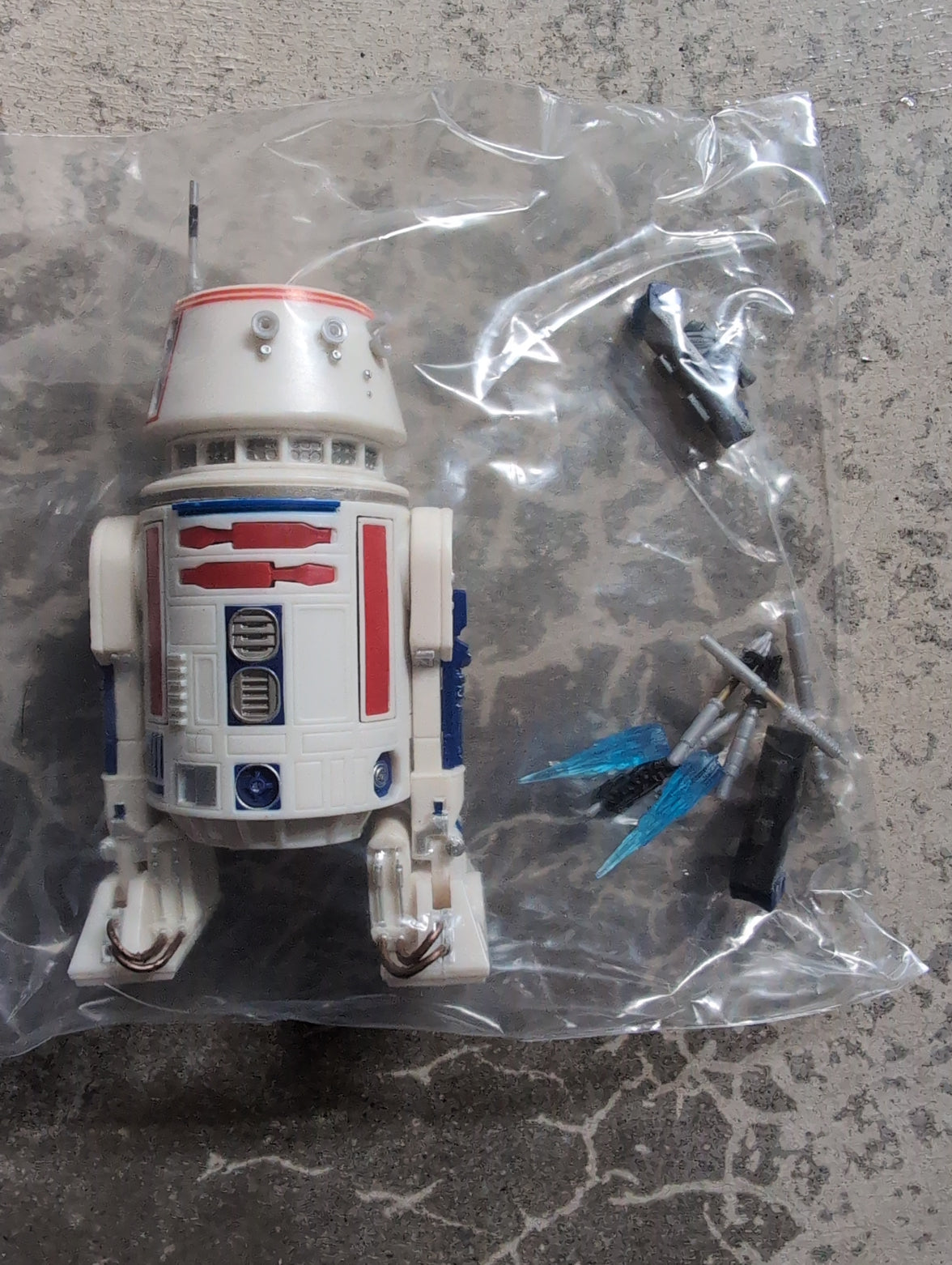 Hasbro 1:12 scale loose R5-D4 Star Wars Black Series action figure with accessories in plastic bag