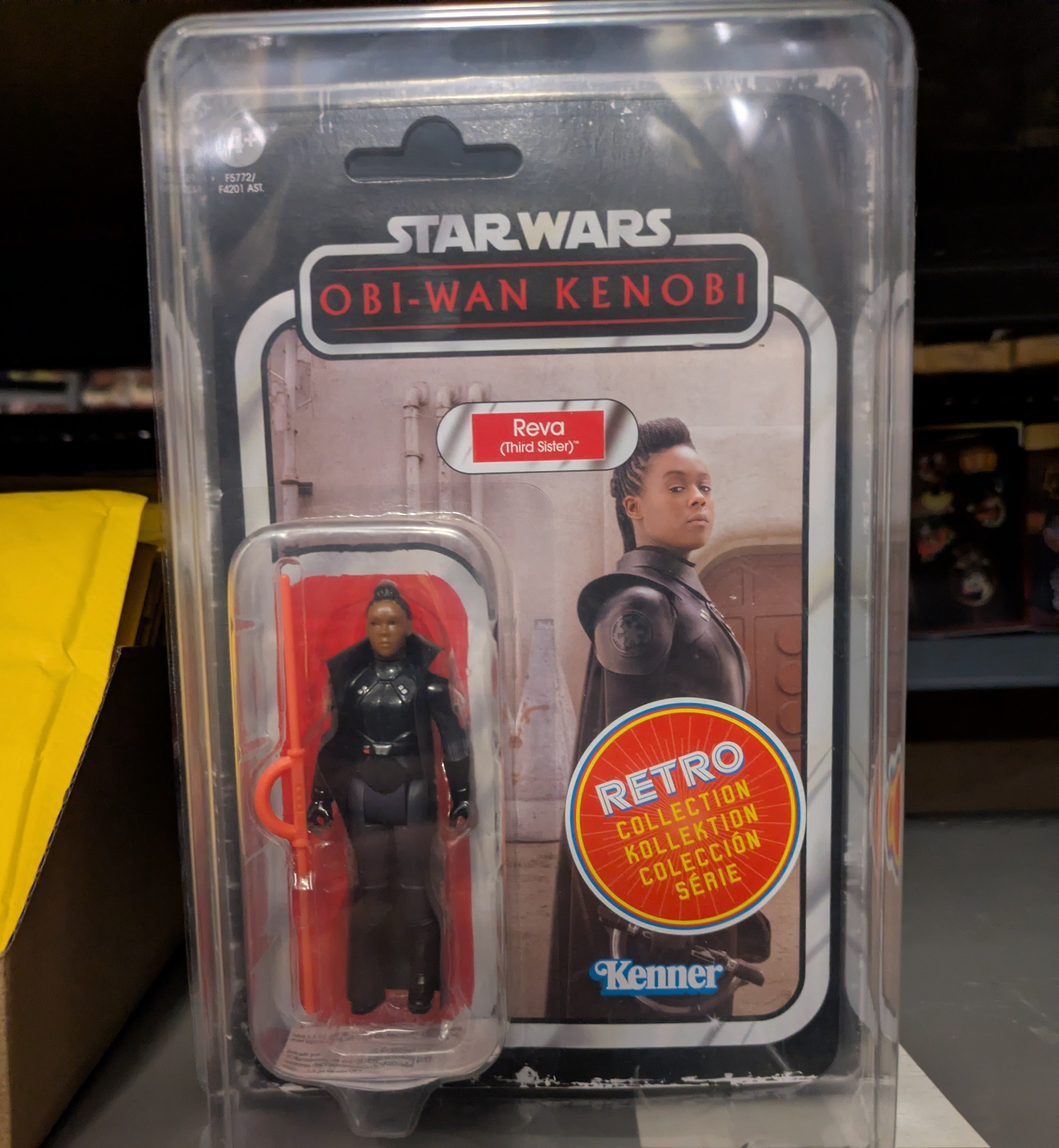 Reva Star Wars Retro Collection Action Figure in case Obi-Wan